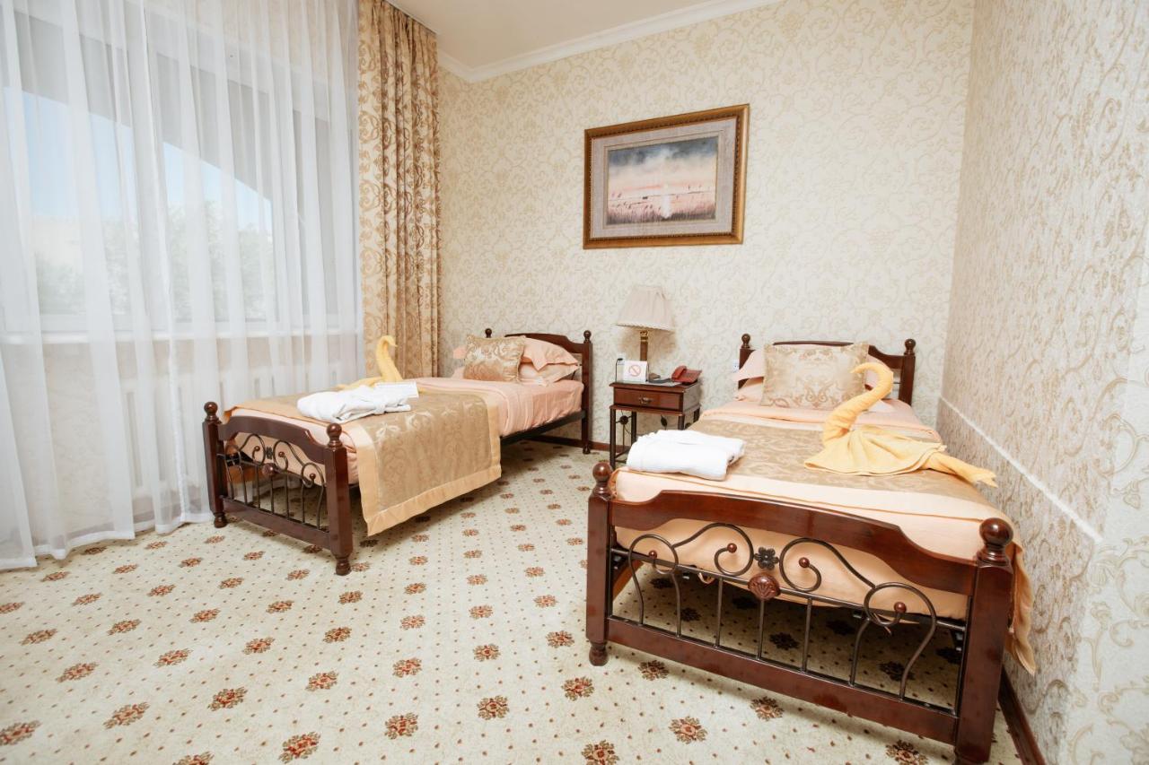 Hotel Asia חיווה מראה חיצוני תמונה